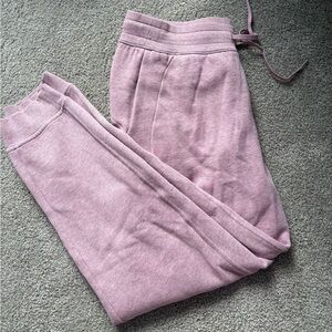 Lululemon scuba joggers — pink